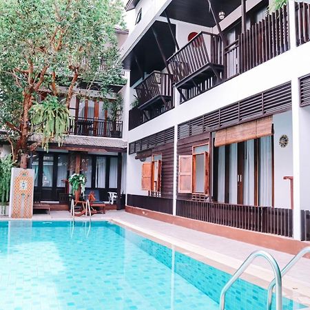 Baan Huenphen Boutique Hotel Chiang Mai Exterior photo