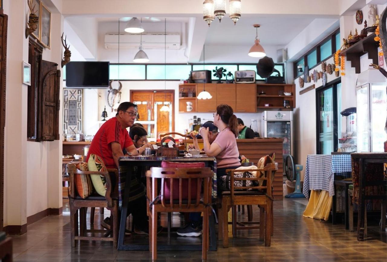 Baan Huenphen Boutique Hotel Chiang Mai Exterior photo